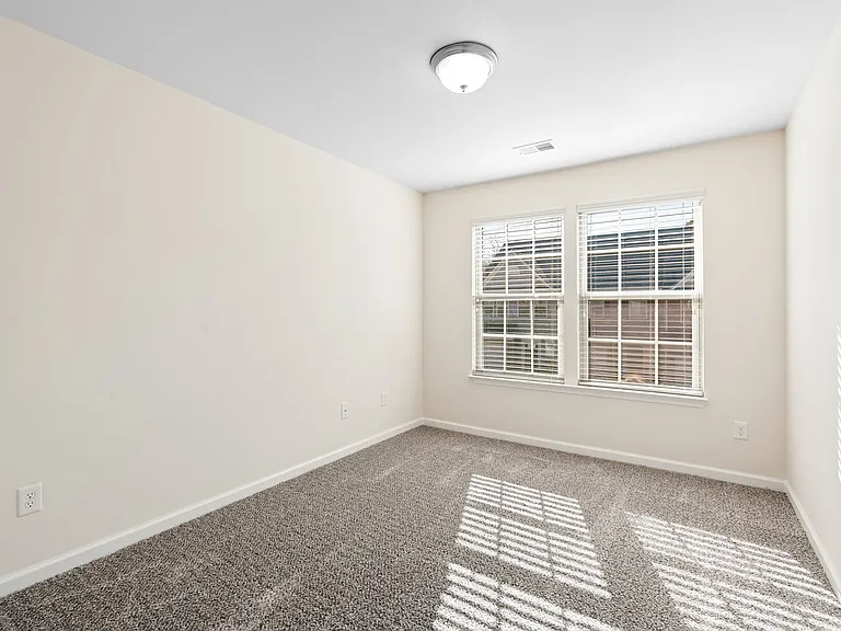 453 Christiane Way — Photo 20