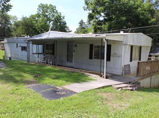 125 Sloans Valley Cir, Burnside, KY 42519