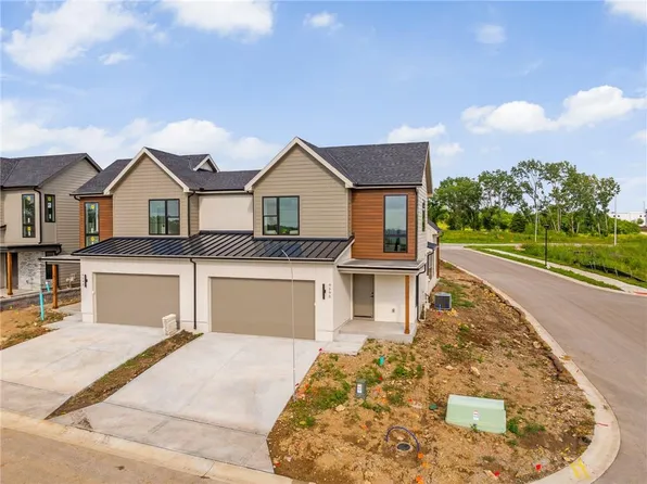 9595 Jupiter St, Lenexa, KS 66219