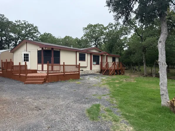 220 Jeffery Dr, Cedar Creek, TX 78612