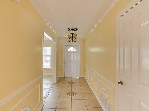 3rd image of 8635 Pepper Bush Ln