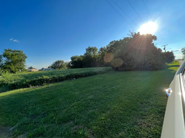 701 W Lincoln Ave, Onarga, IL 60955