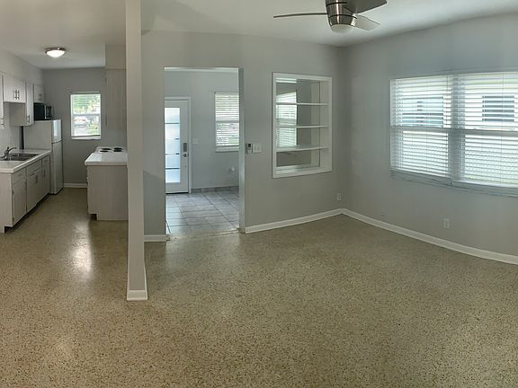 4th image of 2716 W Cass St APT A