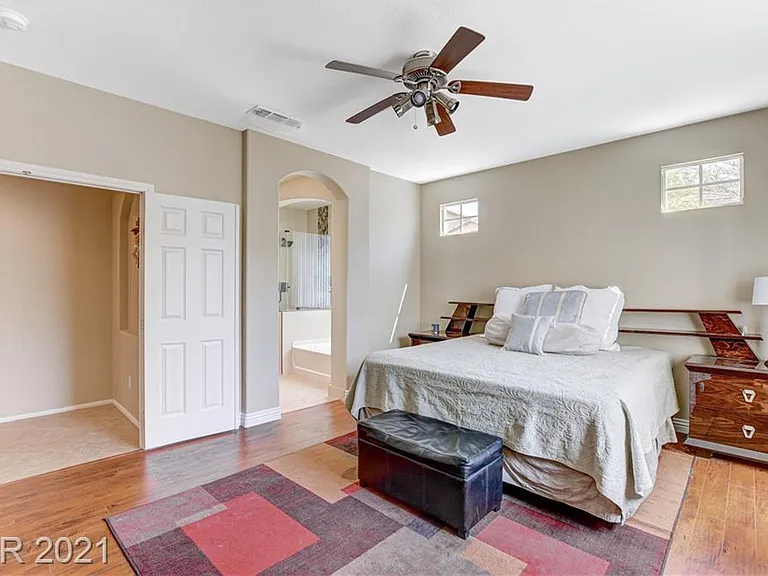 449 Eternity St — Photo 12