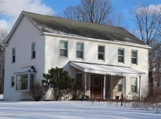 295 W Sand Lake Rd, Wynantskill, NY 12198