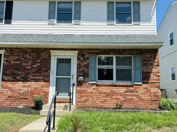 1129 Grove St, Pottstown, PA 19464