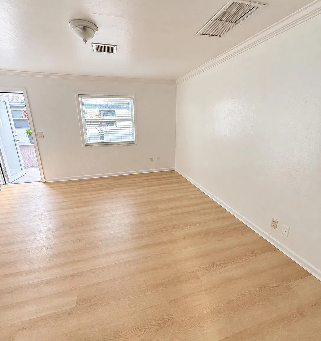 1 bed, 1.0 bath, 600 sqft, $1,850 — Photo 2