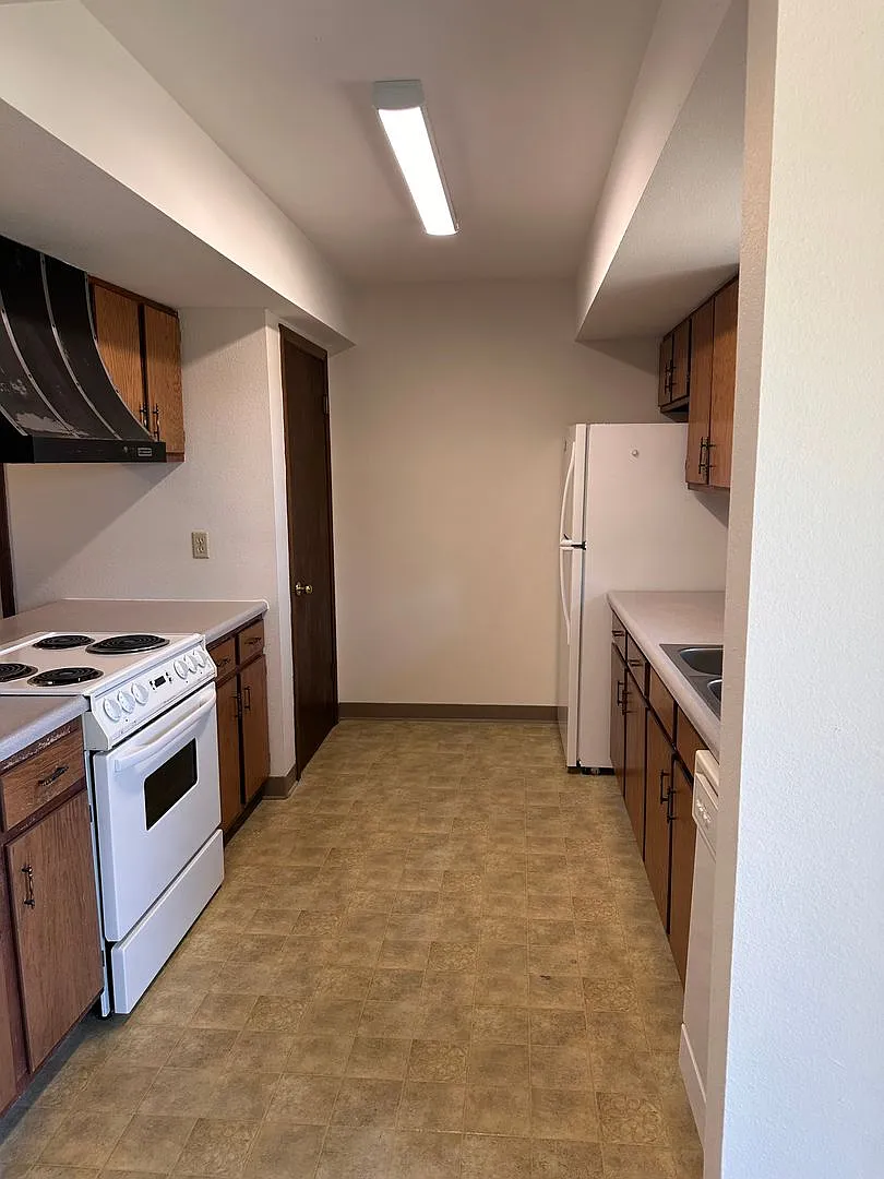 Building Photo - 20 Hoffman Dr #1-4