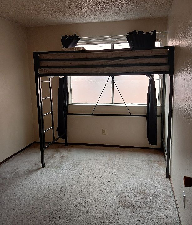1st image of 577 27th Ave