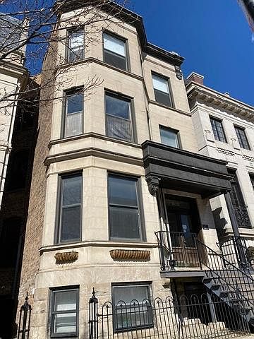 1st image of 1904 N Burling St APT 1