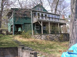 214 Barton Rd, Stow, MA 01775