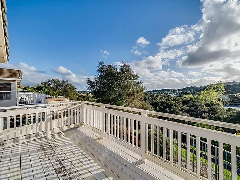 28 Homestead Dr — Photo 31