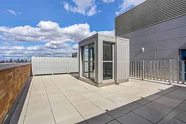 Rented by Red Apple Group