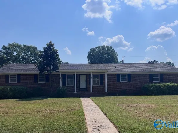 1205 Thomas Dr SW, Decatur, AL 35601