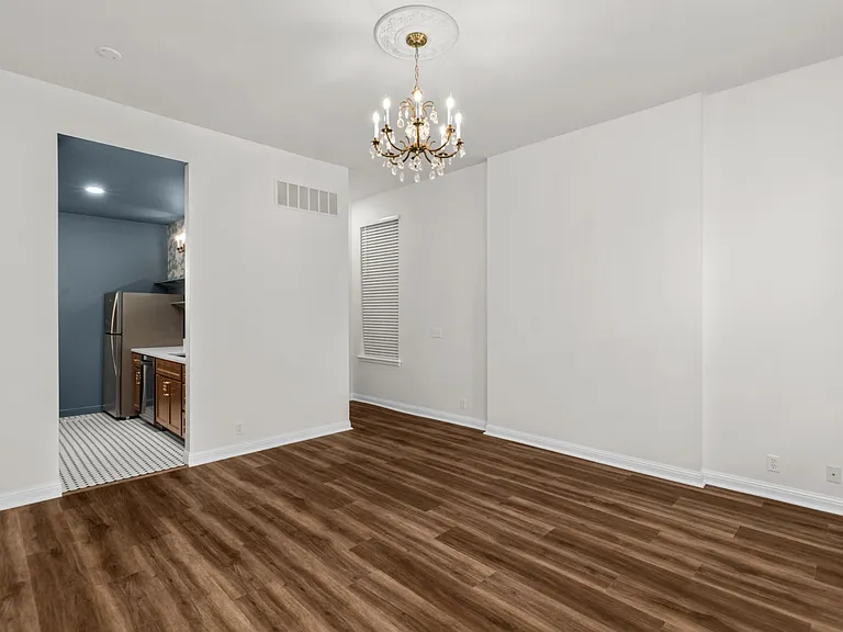 2351 Menard St #B — Photo 15