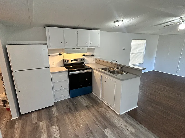 4017 Taylor Estates Ln — Photo 8