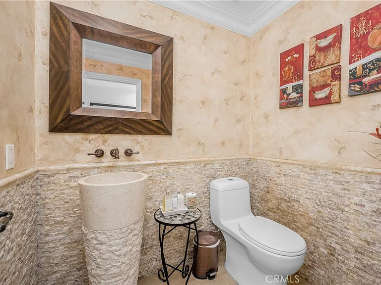 3677 Eddingham Ave — Photo 11