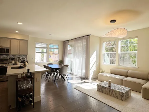 238 Carroll St Unit 112, Sunnyvale, CA 94086