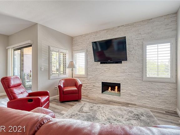 3rd image of 8250 N Grand Canyon Dr Unit 2012