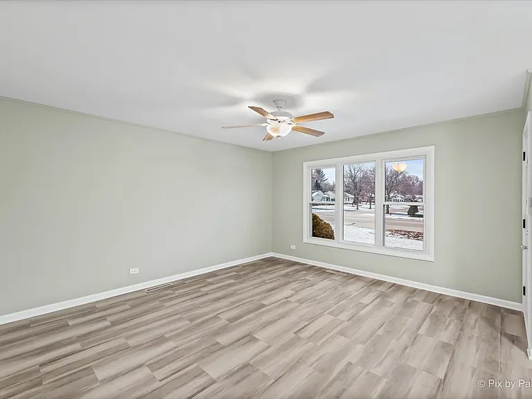 254 Hickory Dr — Photo 7