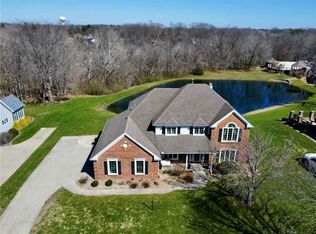 715 W Coolidge Ave, Charleston, IL 61920