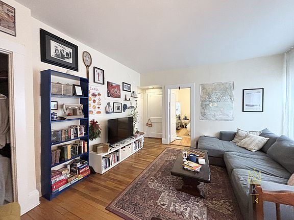 5th image of 122 Babcock St APT 23A