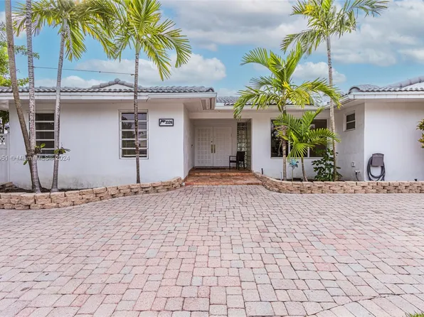 3326 NE 168th St, North Miami Beach, FL 33160