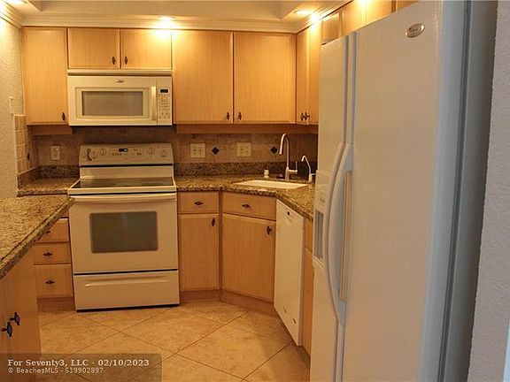 5th image of 101 Briny Ave APT 1404