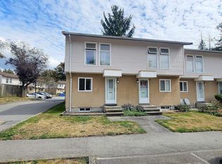 6878 Arlington St, Vancouver, BC V5S3N9