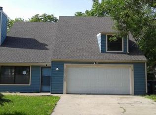 3129 Creekwood Dr, Lawrence, KS 66049