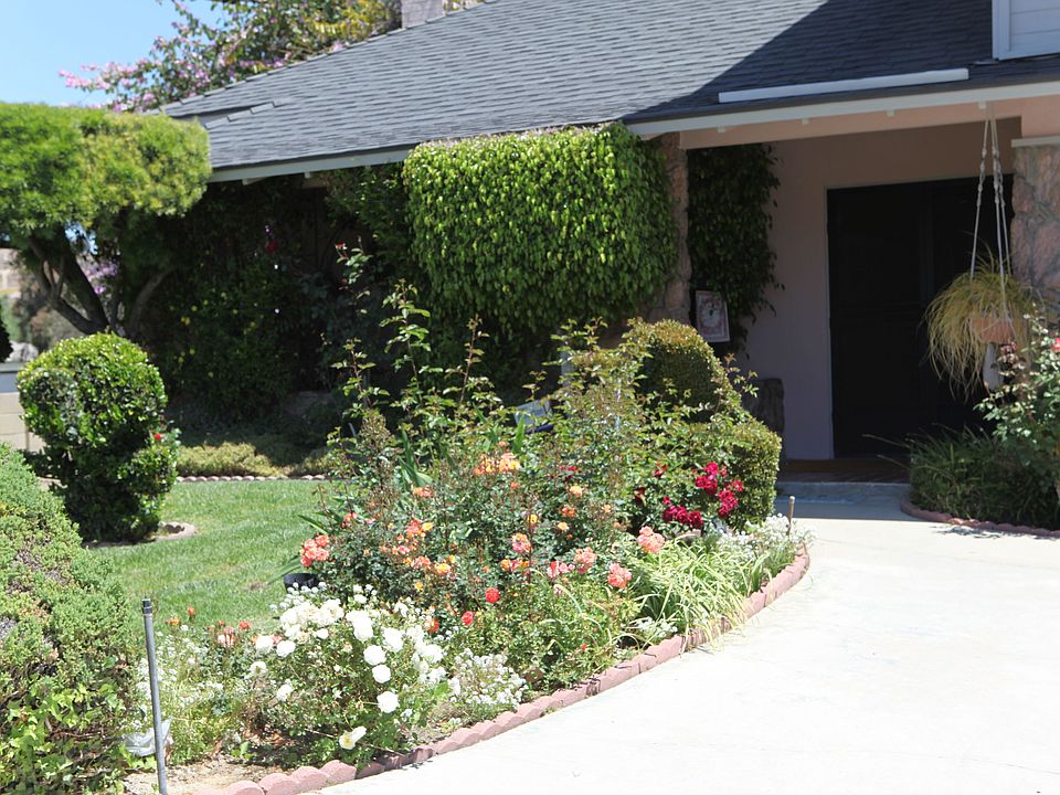 1st image of 498 Carbonia Ave