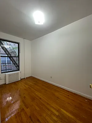 Rented by Peter R. Hungerford, LREB | media 20