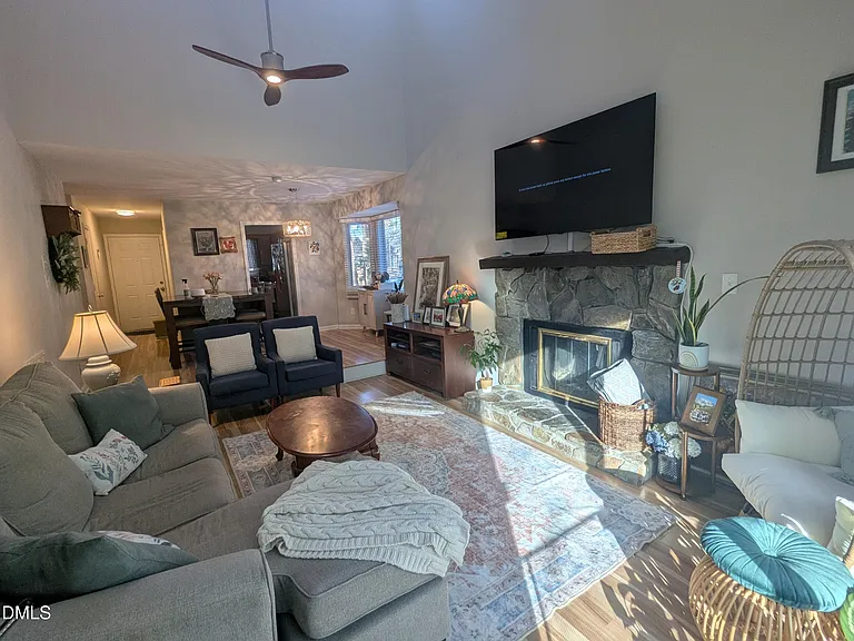 5513 Kaplan Dr — Photo 5