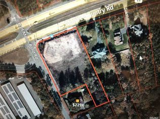 890 Middle Country Rd, Ridge, NY 11961