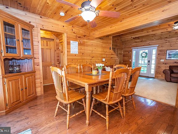 4th image of 302 Oak Way Rd