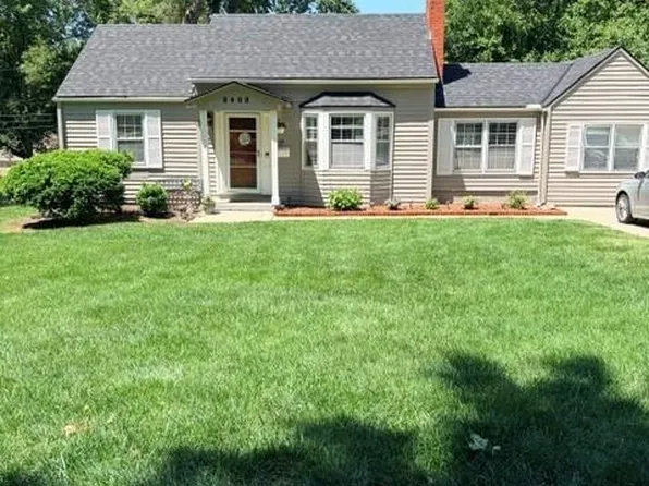 8408 Riley St, Overland Park, KS 66212