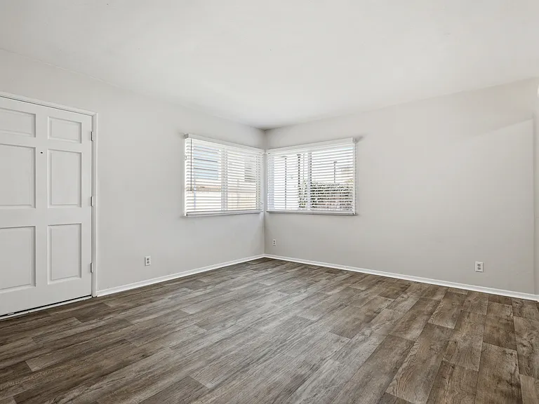262 B Ave — Photo 10