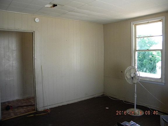 2nd image of 1008 Church Ave SE