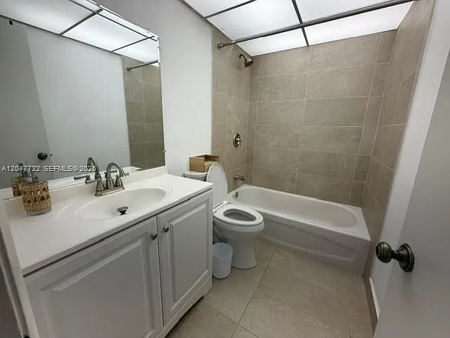 8700 SW 133rd Avenue Rd #302 — Photo 10