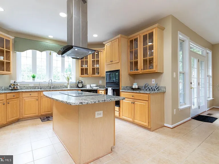 13312 Scotch Run Ct — Photo 28
