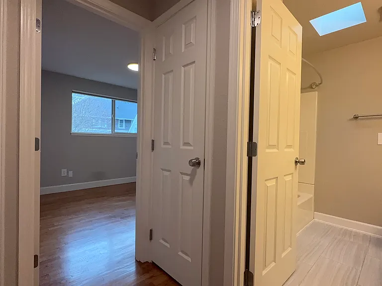 708 N L St #4 — Photo 7