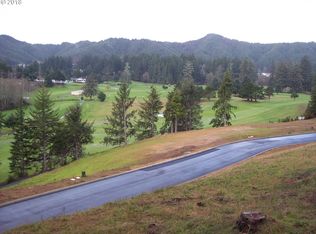 2 Masters Ct, Reedsport, OR 97467