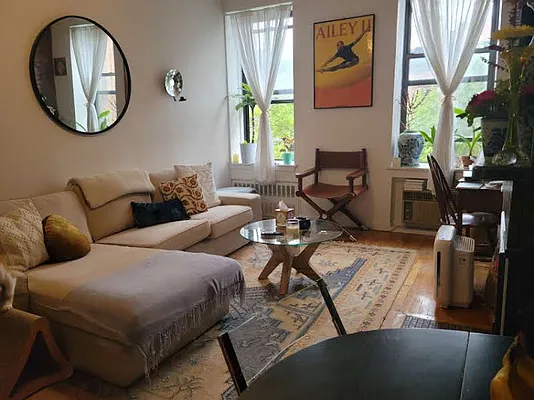 Rented by Chartwell Manhattan Realty | media 3