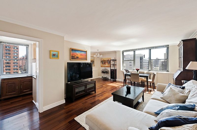 1st image of 32 Gramercy Park S APT 9M