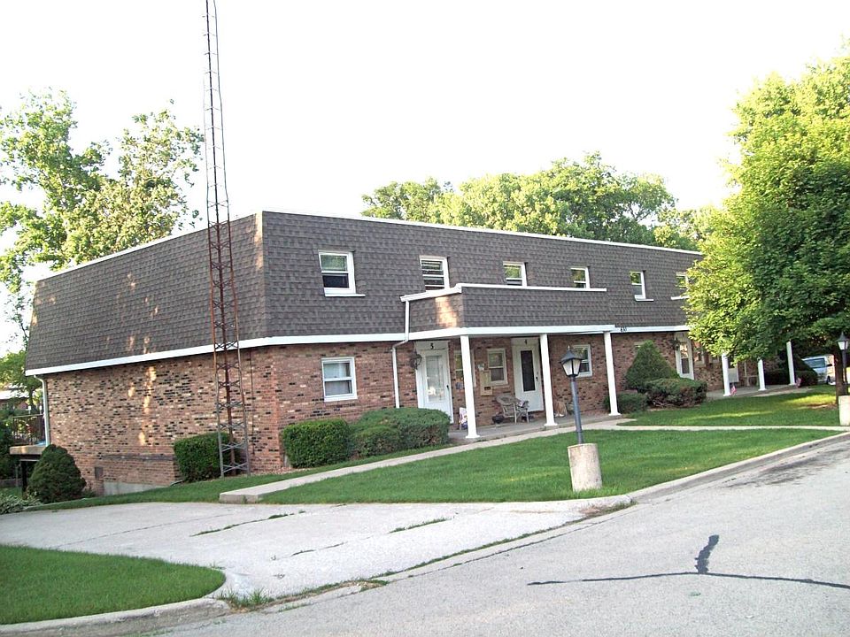 Front on Caisley Court cul-de-sac
