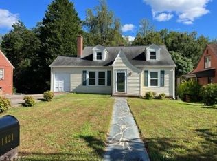 1421 Richardson Dr, Reidsville, NC 27320