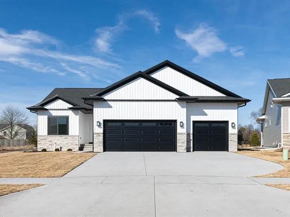 1250 Priscilla Ct, North Liberty, IA 52317