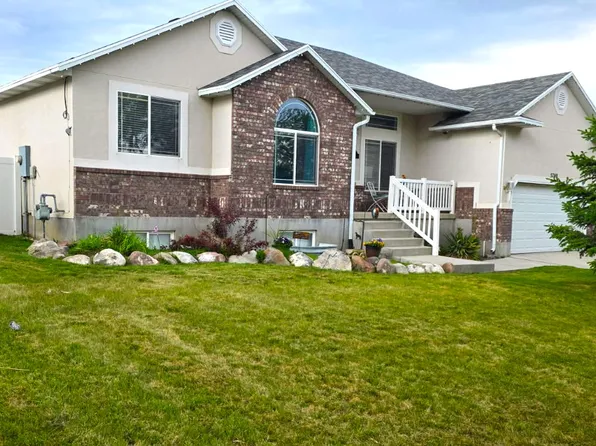 5798 W Moon Shadow Dr, Herriman, UT 84096