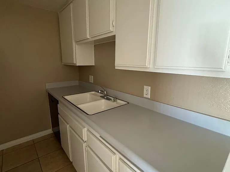 4830 Columbus St — Photo 6