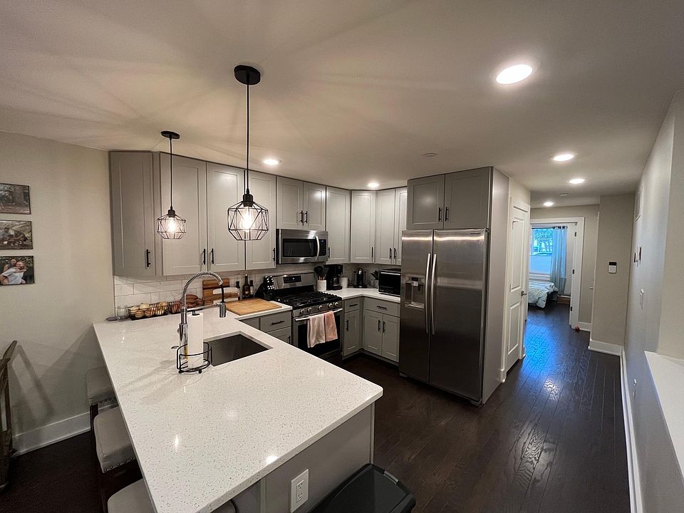 1st image of 319 W Berks St Unit 1